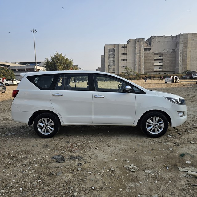 Second-hand 2019 Toyota Innova Crysta 2.4 G Plus MT BSIV for sale in New Delhi-1