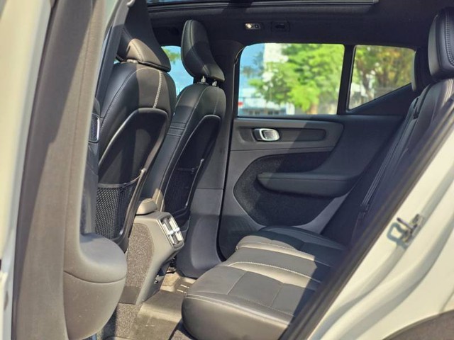 Volvo XC40 T4 R-Design Second-hand 2021 Volvo XC40 T4 R-Design for sale in Mumbai-10