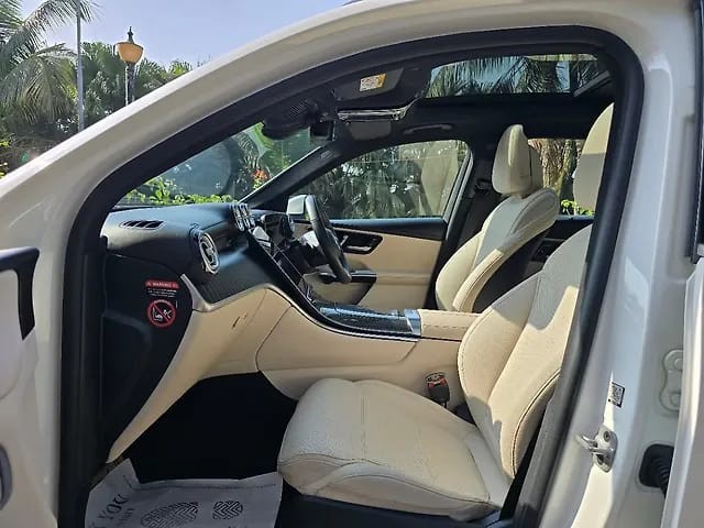 Second-hand 2023 Mercedes-Benz GLC 300 for sale in Mumbai-11