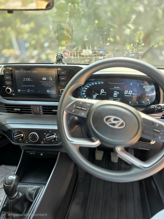 Second-hand 2023 Hyundai i20 Magna for sale in New Delhi-17