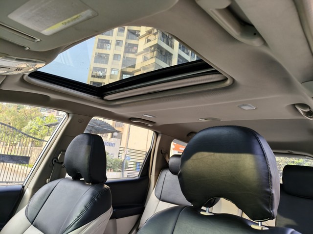 Second-hand 2015 Mahindra XUV500 R W10 FWD for sale in Mumbai-12