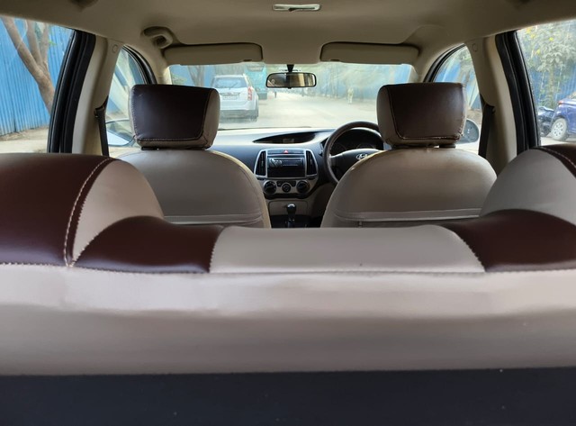 Second-hand 2012 Hyundai i20 Magna for sale in Mumbai-11