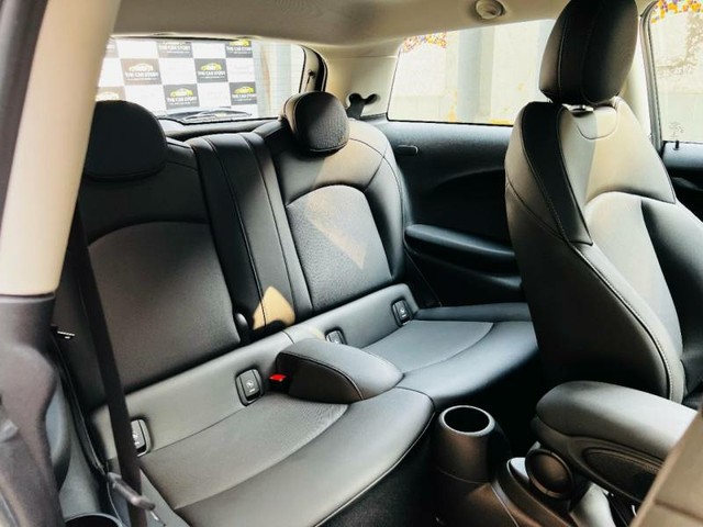 Second-hand 2019 Mini 3 DOOR Cooper D for sale in Pune-5