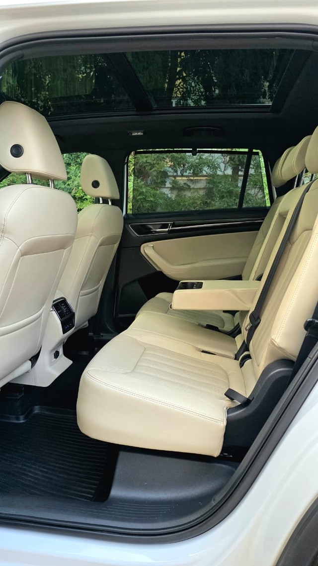 Second-hand 2022 Skoda Kodiaq L & K BSVI for sale in Bangalore-9