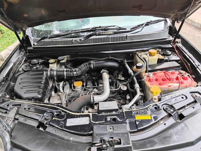 Second-hand 2011 Chevrolet Captiva LT for sale in Bhopal-3