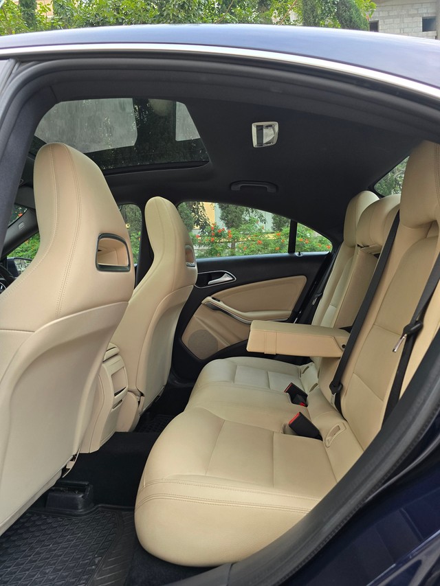 Second-hand 2018 Mercedes-Benz CLA 200 CDI Sport for sale in Bangalore-7