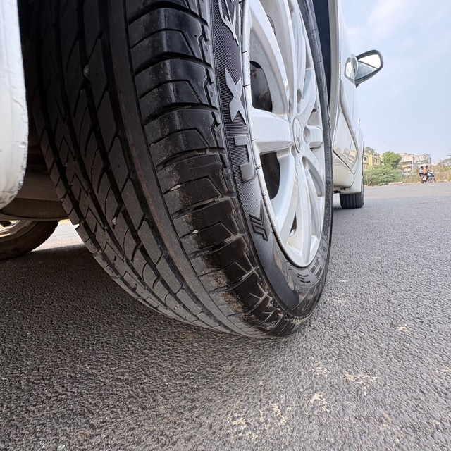 Second-hand 2011 Maruti SX4 ZXI MT BSIV for sale in Pune-6