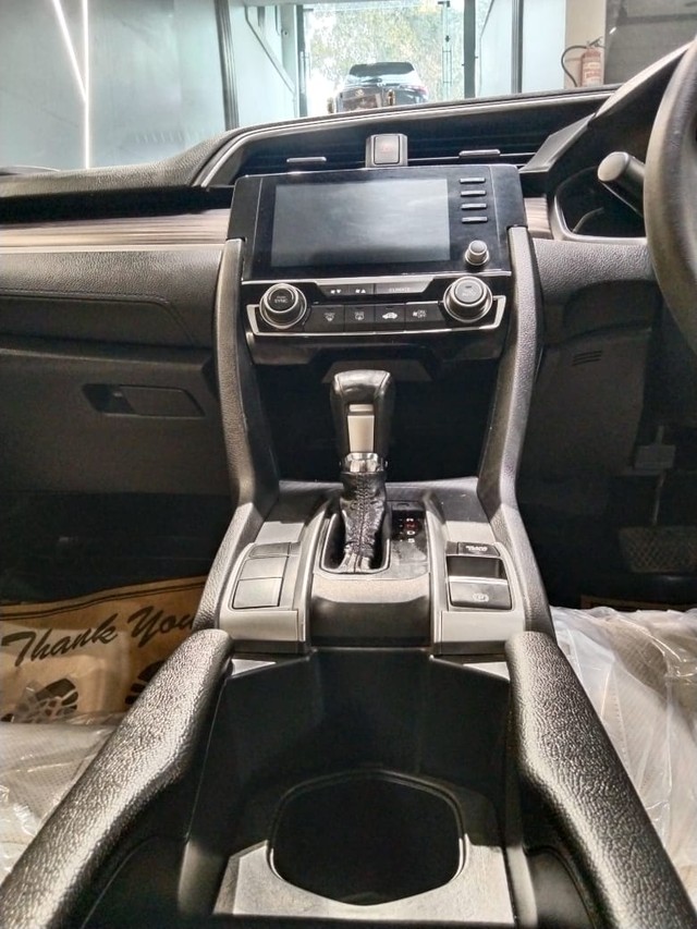 Second-hand 2020 Honda Civic ZX BSIV for sale in New Delhi-5