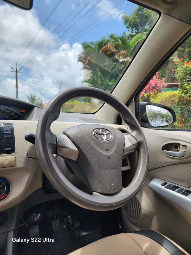 Second-hand 2015 Toyota Etios VD for sale in Kolhapur-9