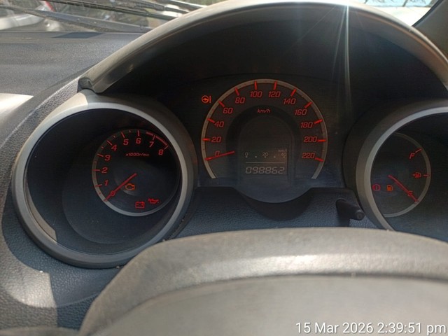 Second-hand 2010 Honda Jazz Active for sale in Mumbai-8