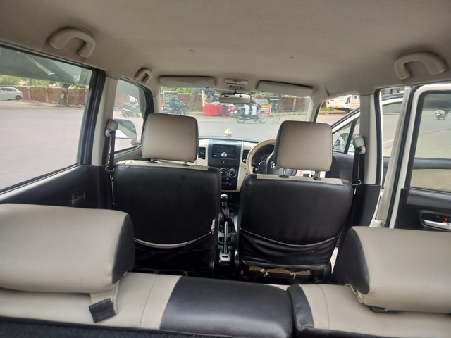 Second-hand 2017 Maruti Wagon R LXI CNG for sale in Allahabad-16