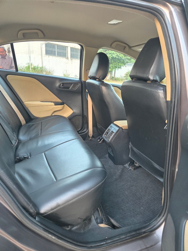 Second-hand 2016 Honda City i DTec SV for sale in Ahmedabad-9