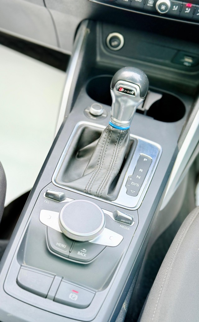 Second-hand 2022 Audi Q2 Premium for sale in Surat-11