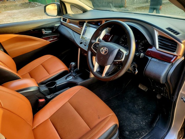 Second-hand 2020 Toyota Innova Crysta 2.8 GX AT BSIV for sale in New Delhi-14