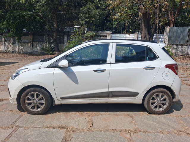 Second-hand 2014 Hyundai Grand i10 Asta for sale in Bangalore-4
