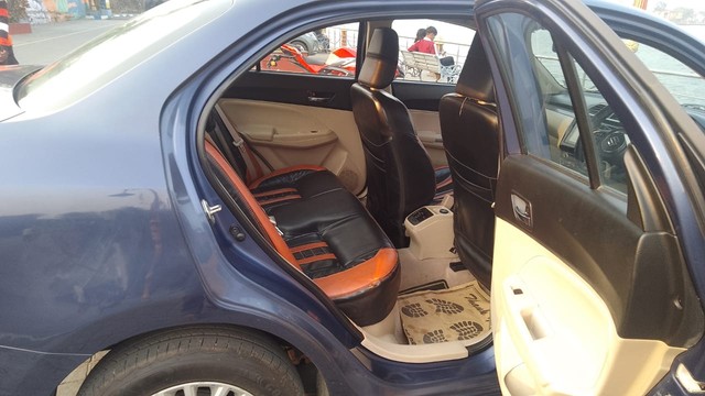 Second-hand 2021 Maruti Swift Dzire ZXI AT BSVI for sale in Kolkata-8