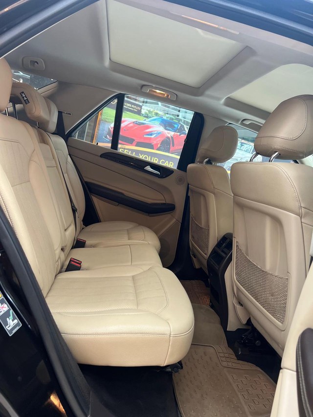 Second-hand 2017 Mercedes-Benz GLE 250d for sale in Thane-4