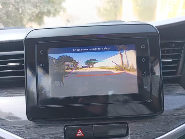 Second-hand 2022 Maruti Suzuki XL6 Zeta BSVI for sale in Hyderabad-9