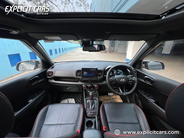 Second-hand 2024 Hyundai Venue S Opt Turbo DCT for sale in Kolkata-12