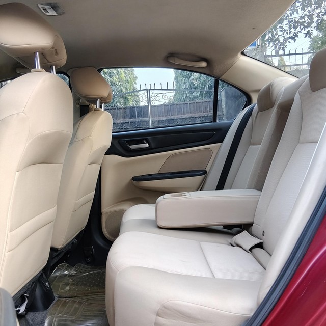 Second-hand 2018 Honda Amaze VX i-VTEC for sale in Gurgaon-11