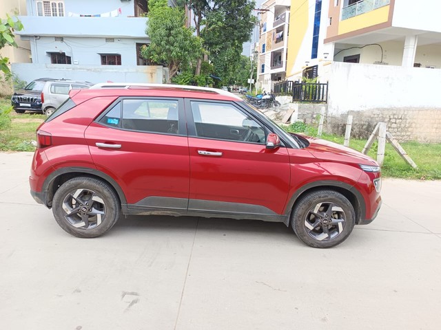 Second-hand 2021 Hyundai Venue SX Opt Executive Diesel for sale in Hyderabad-1