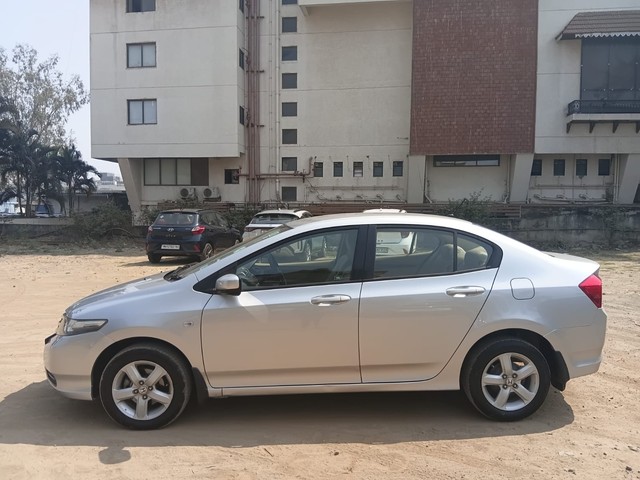 Second-hand 2013 Honda City 1.5 S AT for sale in Pune-2