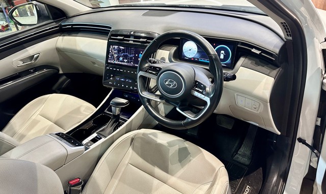 Second-hand 2023 Hyundai Tucson Signature Diesel 4WD AT for sale in Madurai-10