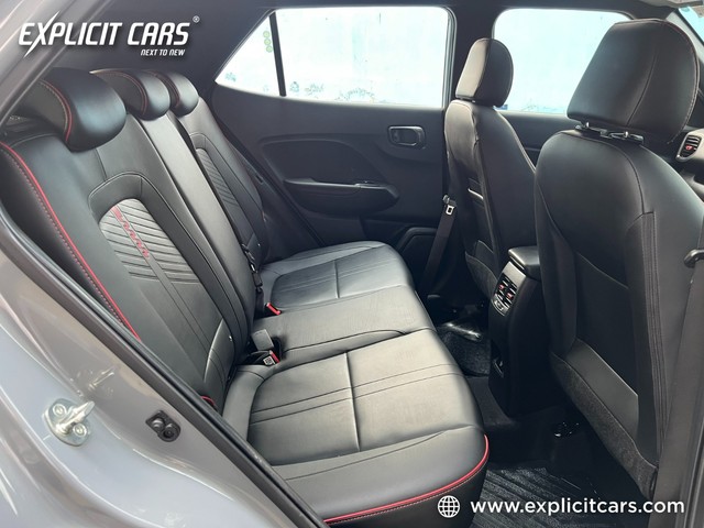 Second-hand 2024 Hyundai Venue S Opt Turbo DCT for sale in Kolkata-17