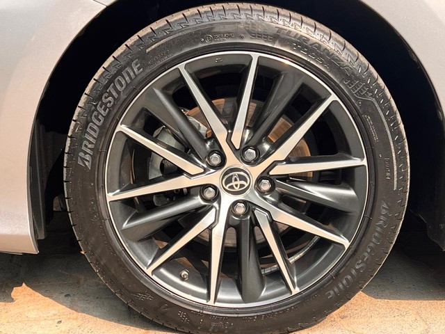 Second-hand 2024 Toyota Camry 2.5 Hybrid for sale in New Delhi-16