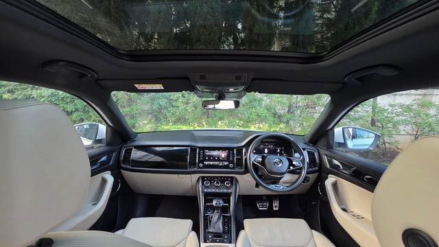 Second-hand 2022 Skoda Kodiaq L & K BSVI for sale in Bangalore-5