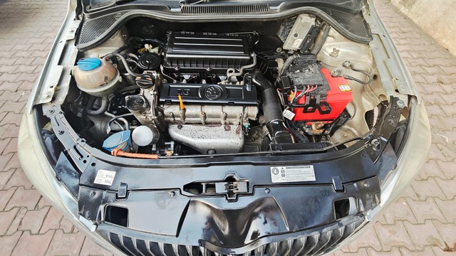 Second-hand 2012 Skoda Rapid 1.6 MPI AT Elegance for sale in Pune-4