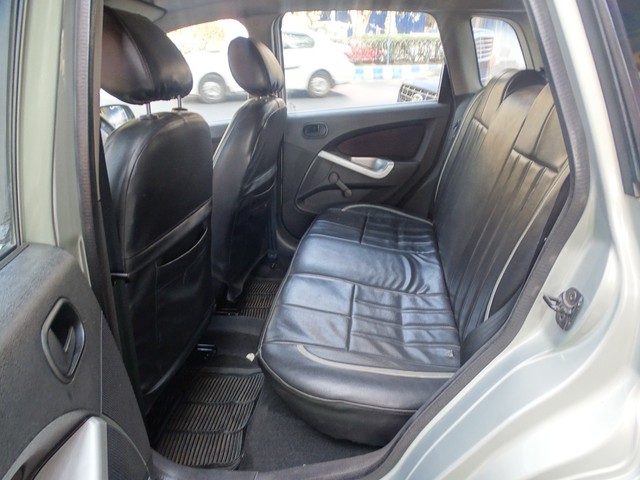 Second-hand 2012 Ford Figo Petrol EXI for sale in Kolkata-8