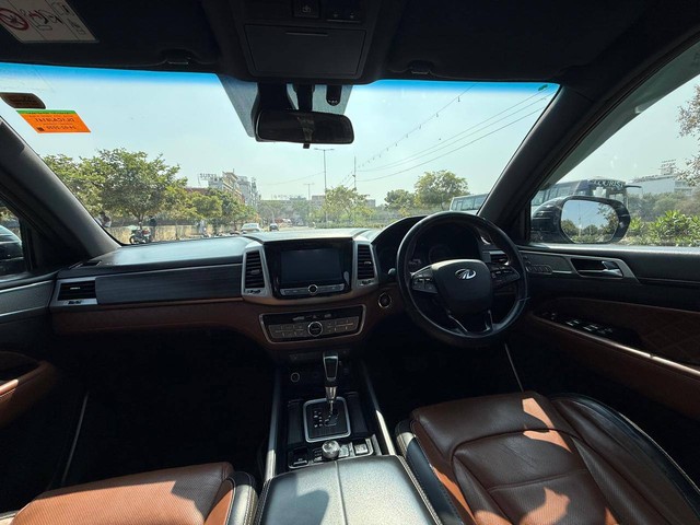 Second-hand 2020 Mahindra Alturas G4 4X4 AT for sale in New Delhi-14