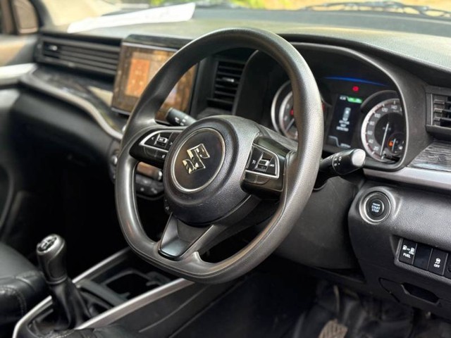 Second-hand 2024 Maruti Suzuki XL6 Zeta CNG for sale in Mumbai-6