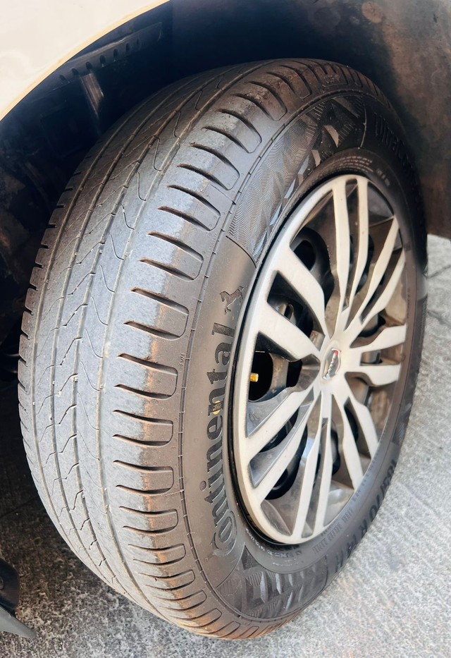 Second-hand 2013 Skoda Rapid 1.6 MPI Ambition for sale in Mumbai-4