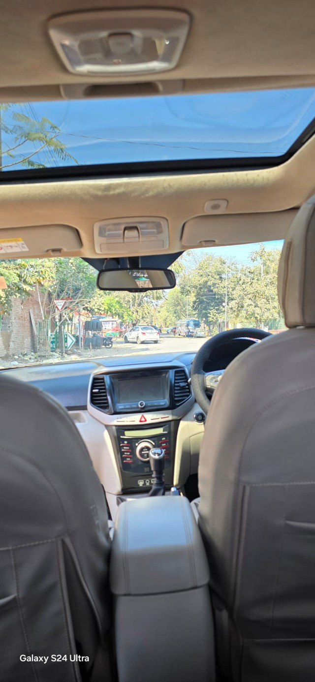 Second-hand 2020 Mahindra XUV300 W8 Option Diesel BSVI for sale in Allahabad-8