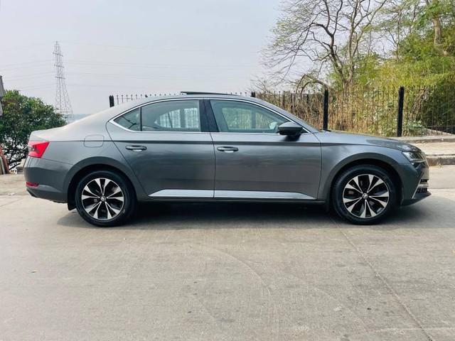 Second-hand 2022 Skoda Superb Laurin & klement BSVI for sale in Mumbai-1