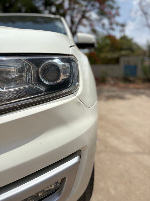 Ford Endeavour 3.2 Trend AT 4X4 Second-hand 2016 Ford Endeavour 3.2 Trend AT 4X4 for sale in Bhopal-12