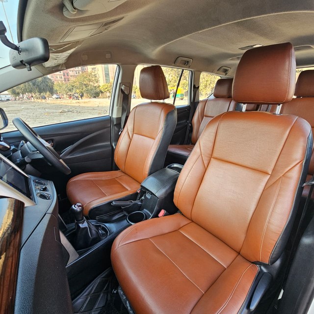 Second-hand 2019 Toyota Innova Crysta 2.4 G Plus MT BSIV for sale in New Delhi-12