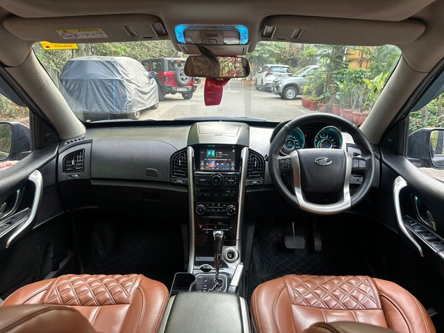 Second-hand 2019 Mahindra XUV500 W9 AT BSIV for sale in New Delhi-11