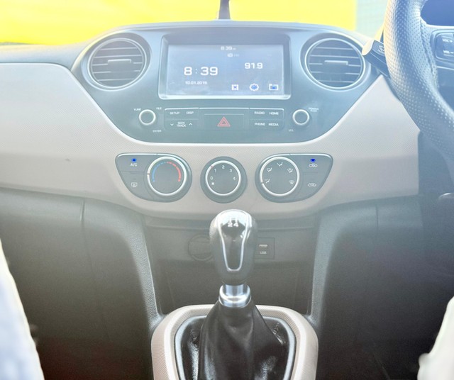 Second-hand 2018 Hyundai Grand i10 1.2 CRDi Sportz Option for sale in Surat-5