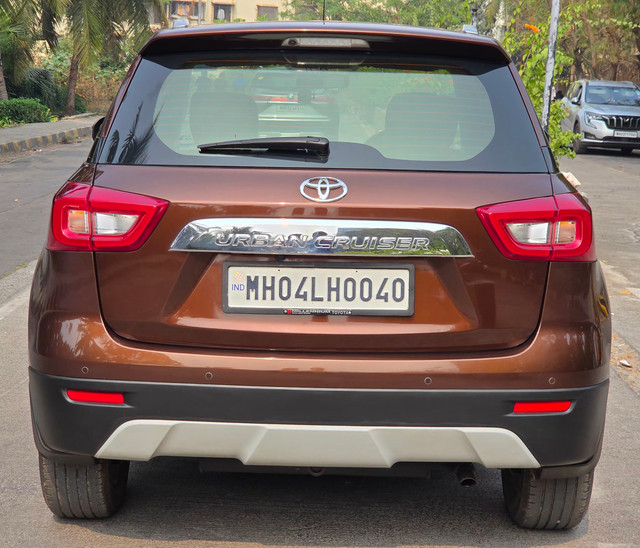 Second-hand 2022 Toyota Urban Cruiser EBELLA High for sale in Mumbai-2