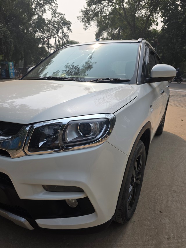 Second-hand 2017 Maruti Vitara Brezza ZDi for sale in Allahabad-4