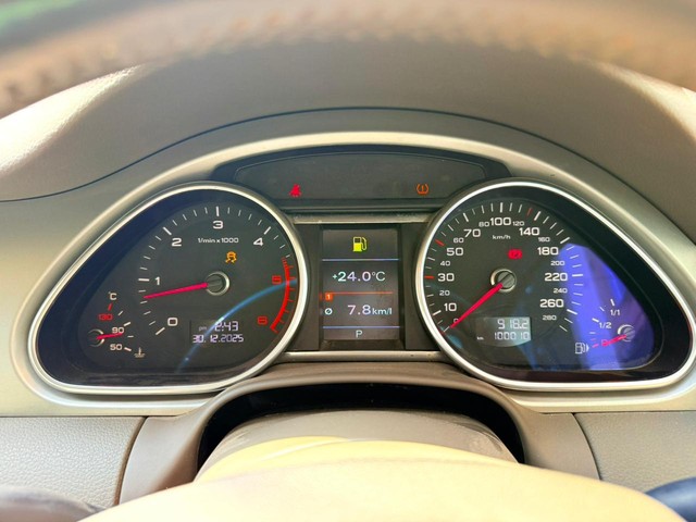 Second-hand 2015 Audi Q7 3.0 TDI Quattro Premium Plus for sale in Pune-8