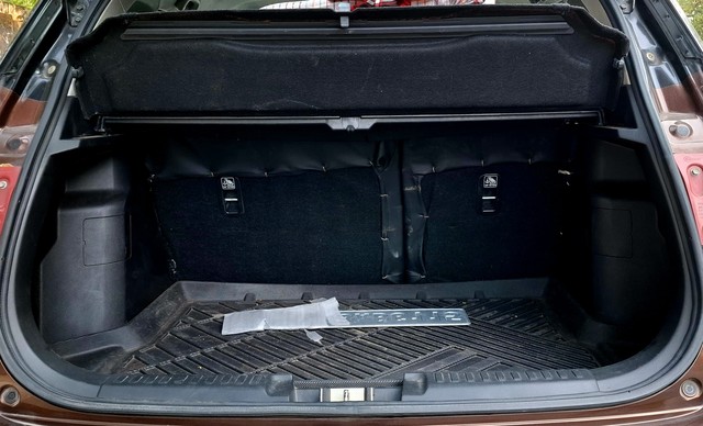 Second-hand 2022 Toyota Urban Cruiser EBELLA Premium AT for sale in Mumbai-9