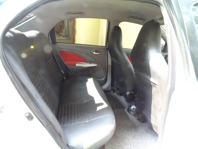 Second-hand 2011 Toyota Etios VX for sale in Kolkata-6