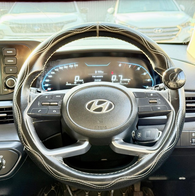 Second-hand 2022 Hyundai i20 Sportz BSVI for sale in Surat-14