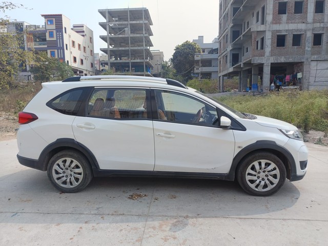 Second-hand 2018 Honda BR-V i-DTEC S MT for sale in Hyderabad-1