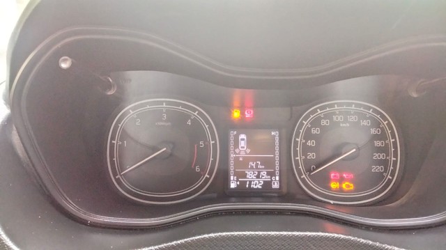 Second-hand 2018 Maruti Vitara Brezza VDi for sale in New Delhi-7