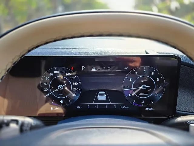 Second-hand 2025 Kia Carens Clavis HTX Plus Turbo DCT for sale in Mumbai-13